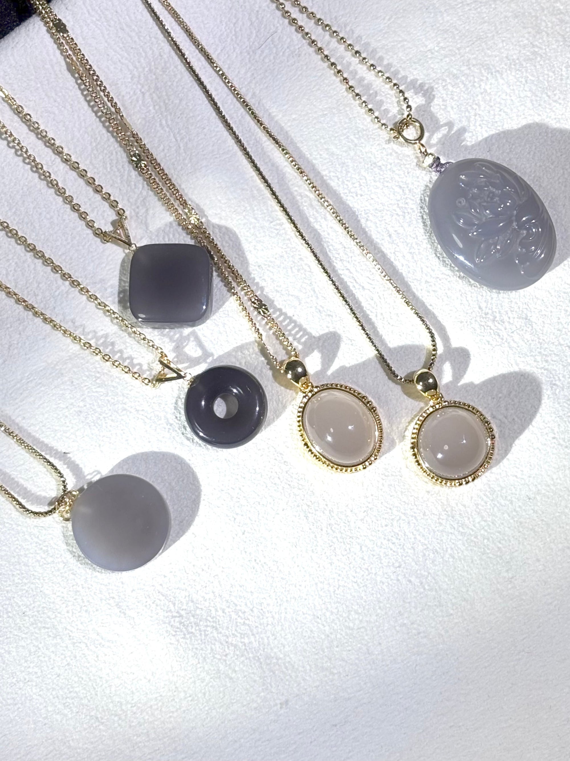 Ash Purple Nephrite Jade Collection (煙紫玉 和田玉）