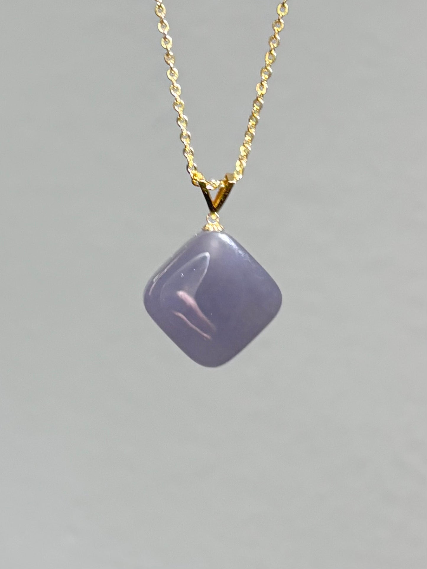 Ash Purple 18K Diamond Nephrite Jade Pendant